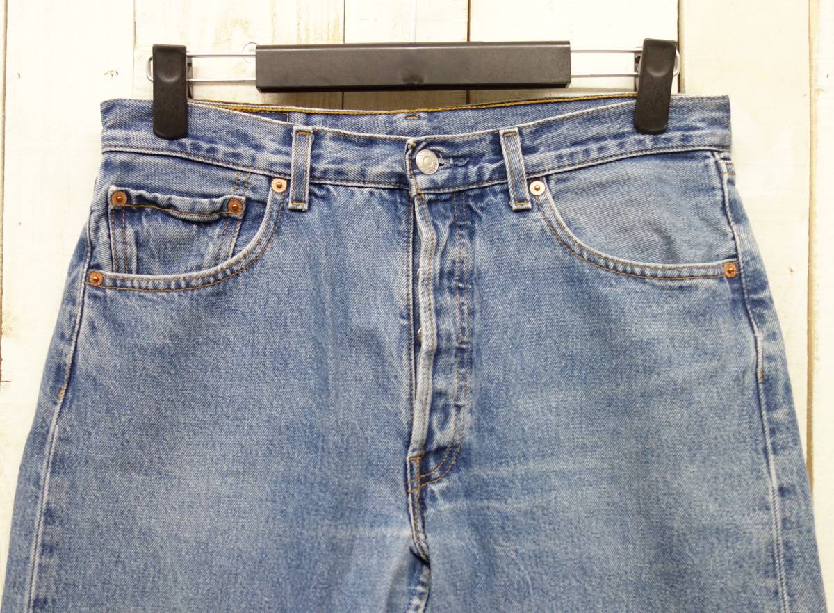  old clothes . Europe buying up *Euro Levi\'s euro Levi's *501 Denim pants *00501-0114 *W33L36*LEVI STRAUSS & CO EUROPE