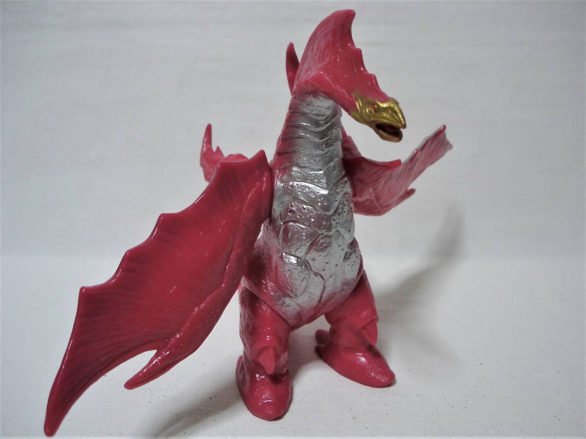  Ultraman монстр meruba* Ultraman Tiga монстр 17.* Bandai сделано в Японии 1996