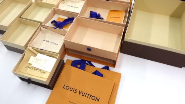 ○中古 LOUIS VUITTON ルイヴィトン 空箱 BOX ショップ袋 まとめ ○中古 LOUIS VUITTON ルイヴィトン 空箱 BOX ショップ袋 まとめ