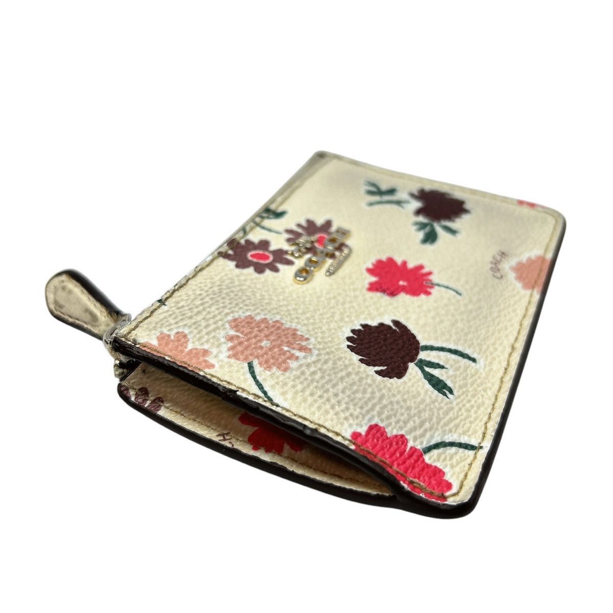 COACH】 コーチ 花柄 キーリング付き コインケース カードケース COACH】 コーチ 花柄 キーリング付き コインケース カードケース
