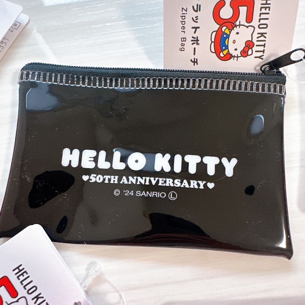 ハローキティ50周年デザイン ポーチ カオハナ レトロデザイン ハローキティ50周年デザイン ポーチ カオハナ レトロデザイン