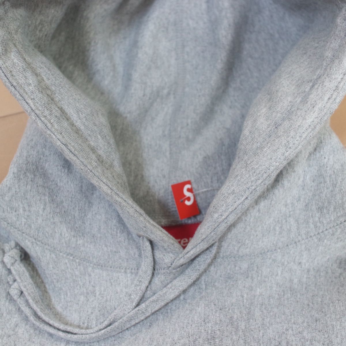 美品 タグ付き Supreme バンダナ パーカー bandana ボックスロゴ 美品 タグ付き Supreme バンダナ パーカー bandana ボックスロゴ