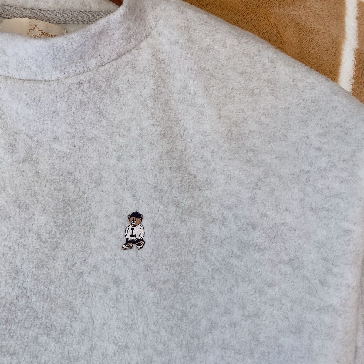 OY クマ刺繍 ホワイトスウェット 新品未使用 LOGOS DAYS クマ 刺繍 フリース プルオーバー 長袖 L