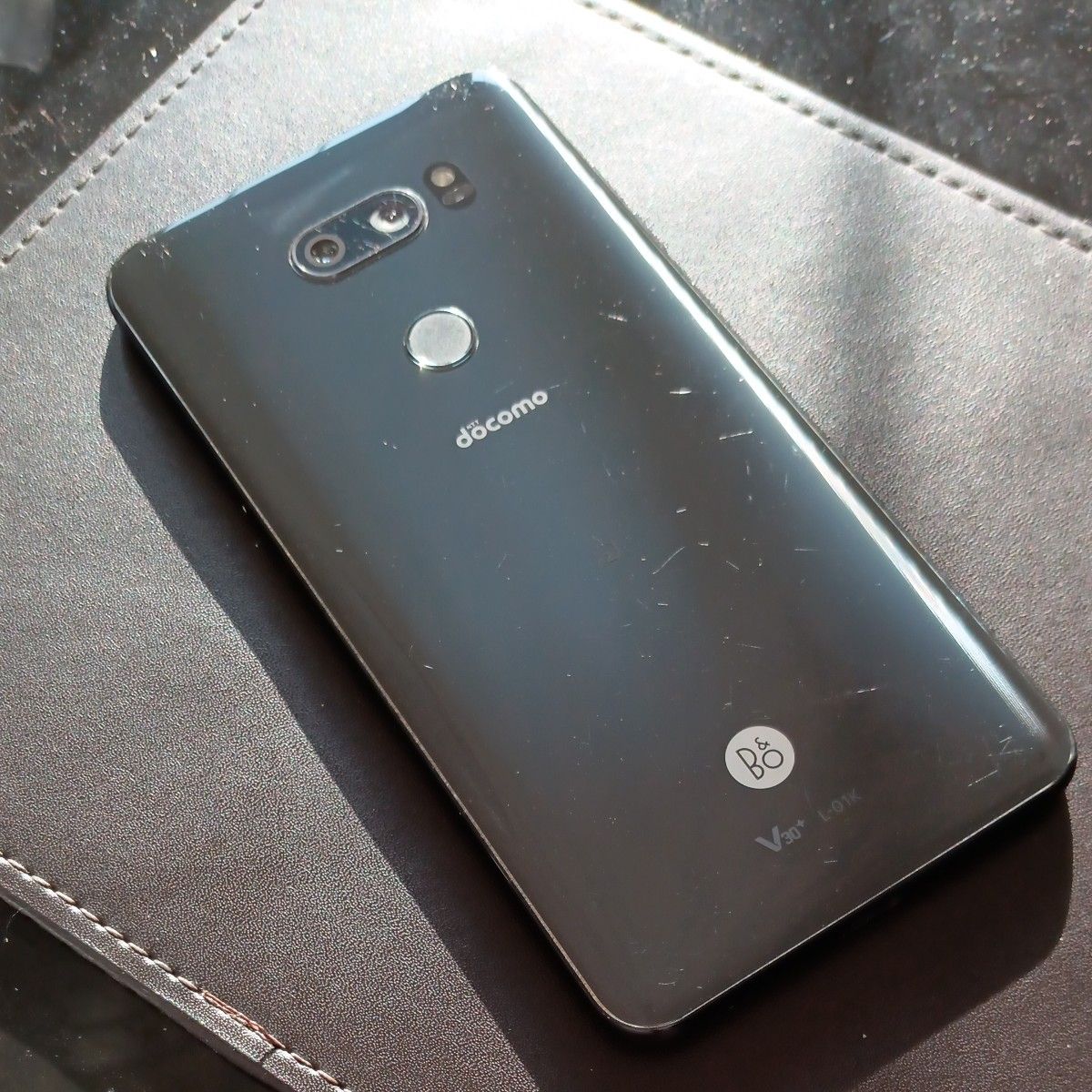 docomo LG V30+ L-01K Aurora Black Bang & Olufsen simフリー docomo LG V30+ L-01K Aurora Black Bang & Olufsen simフリー