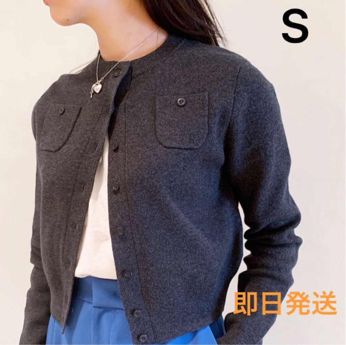 新品未使用 CABaN コットンカシミヤ クルー ネックカーディガン 新品未使用 CABaN コットンカシミヤ クルー ネックカーディガン