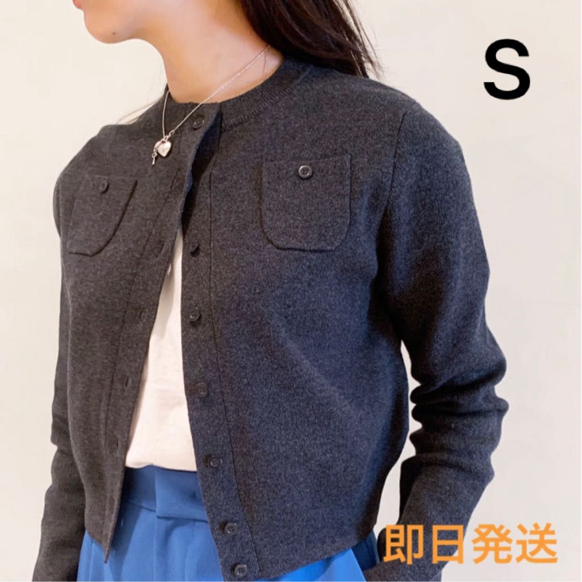 新品未使用 CABaN コットンカシミヤ クルー ネックカーディガン 新品未使用 CABaN コットンカシミヤ クルー ネックカーディガン