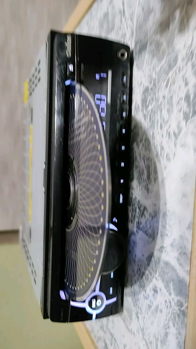 希少! 日本未発売グローバルモデル クラリオン clarion CZ702E 1dinデッキ
