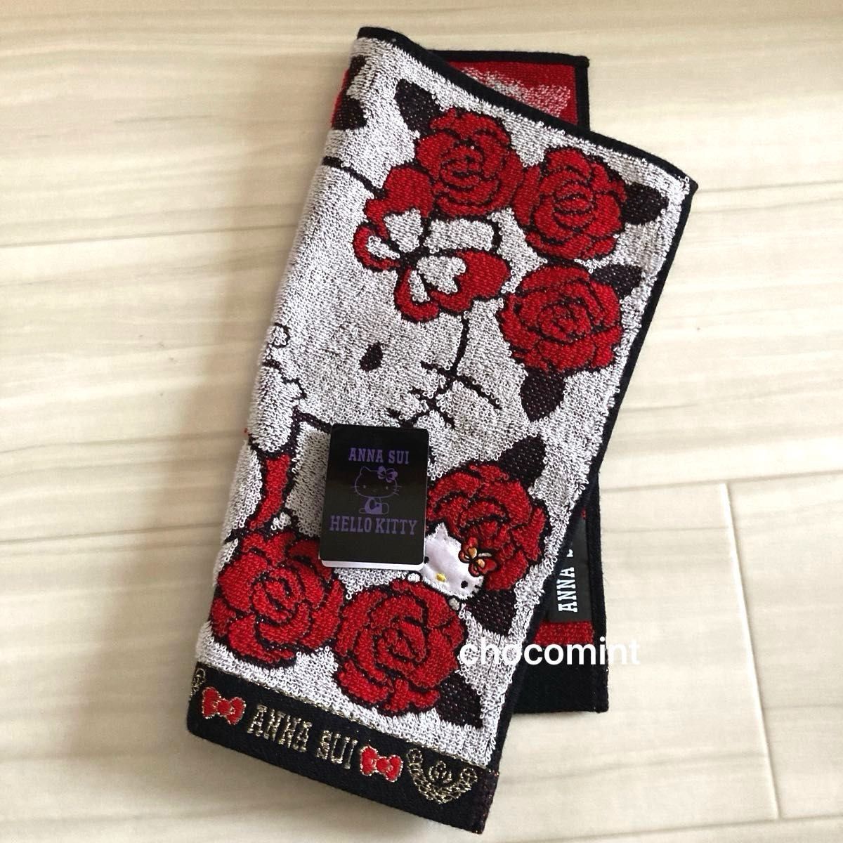 新品 ANNASUI × HELLO KITTY コラボ タオルハンカチ(レッド 新品 ANNASUI × HELLO KITTY コラボ タオルハンカチ(レッド