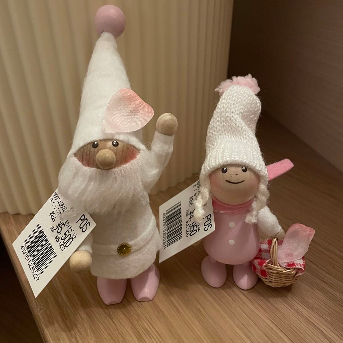 NORDIKAnisse ノルディカ ニッセ さくら / 小さな女の子と NORDIKAnisse ノルディカ ニッセ さくら / 小さな女の子と