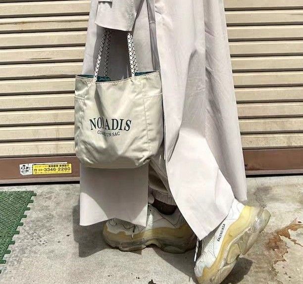 新品未使用 ノマディス NOMADIS SAC リバーシブルミニトート