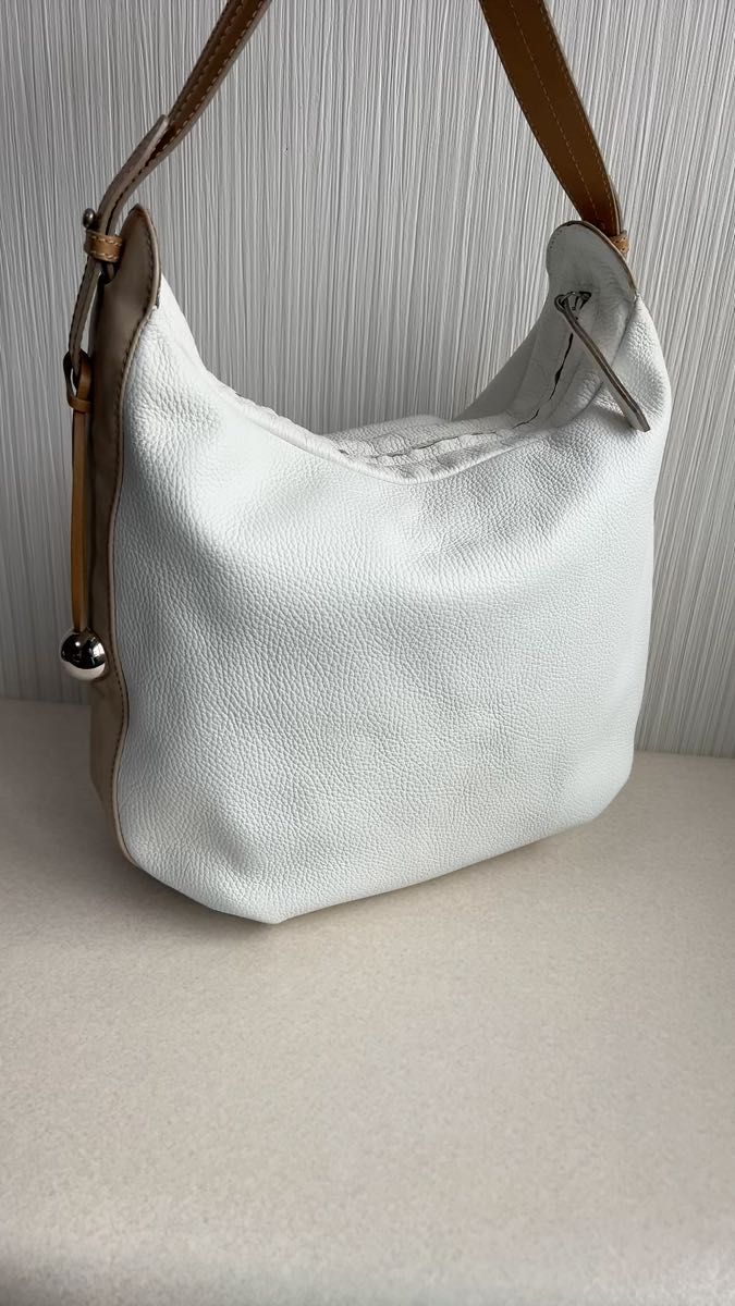 FURLA フルラ ショルダーバッグ オールレザー ホワイト系