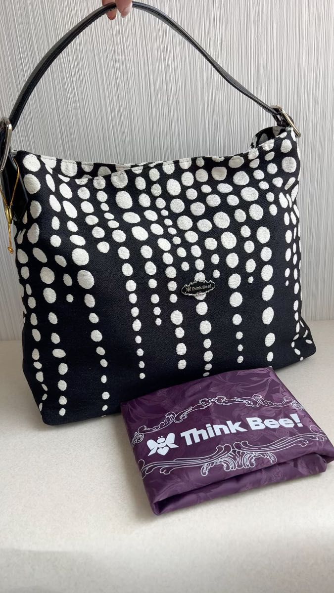 think bee! シンクビー ショルダーバッグ 大きめバッグ