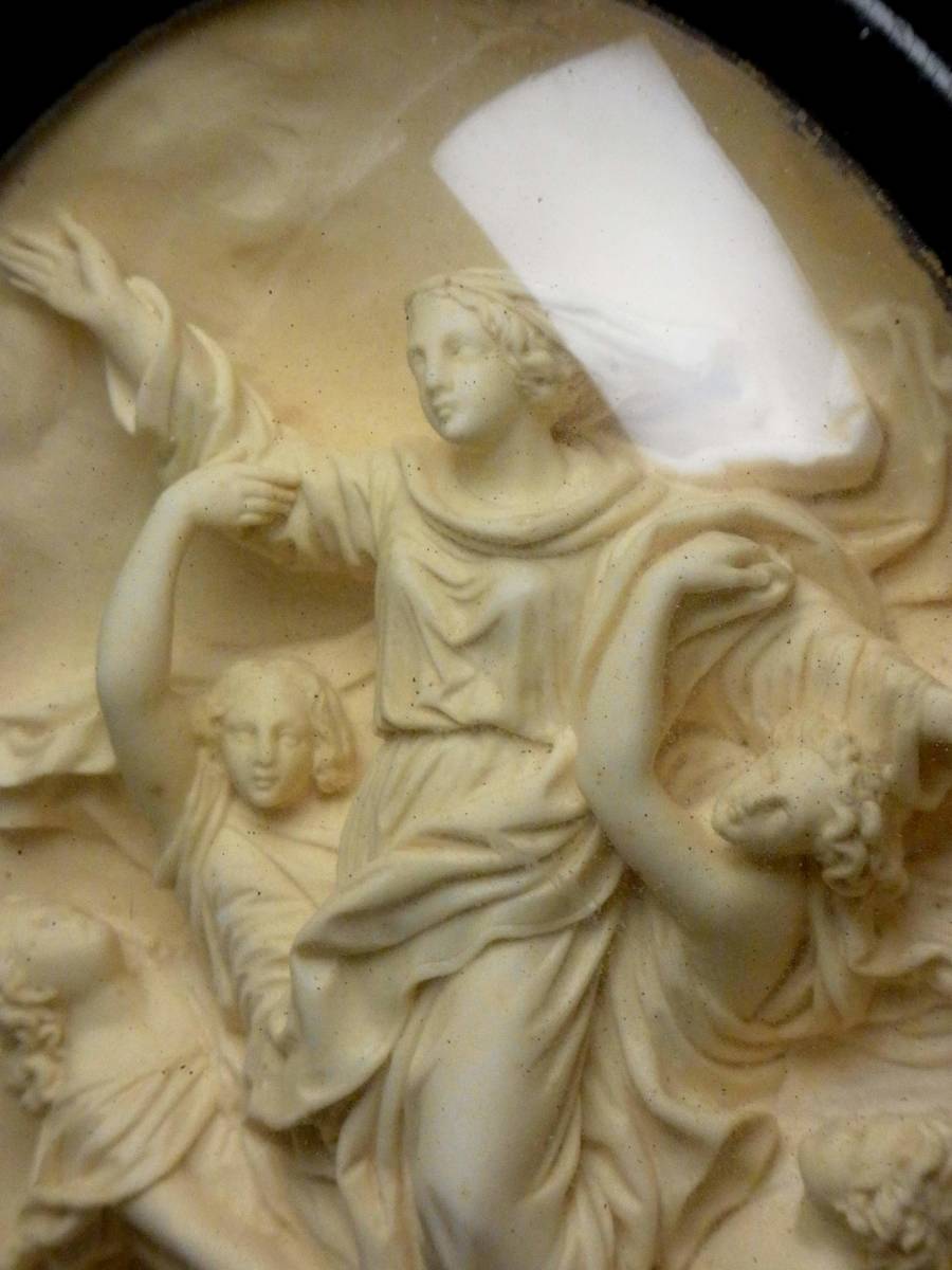 19世紀フランス 聖母の被昇天 ニコラ・プッサン 彫刻家 Desire Pierre Louis Marie作 ガラスドーム付き黒木額メダイヨン  アンティーク