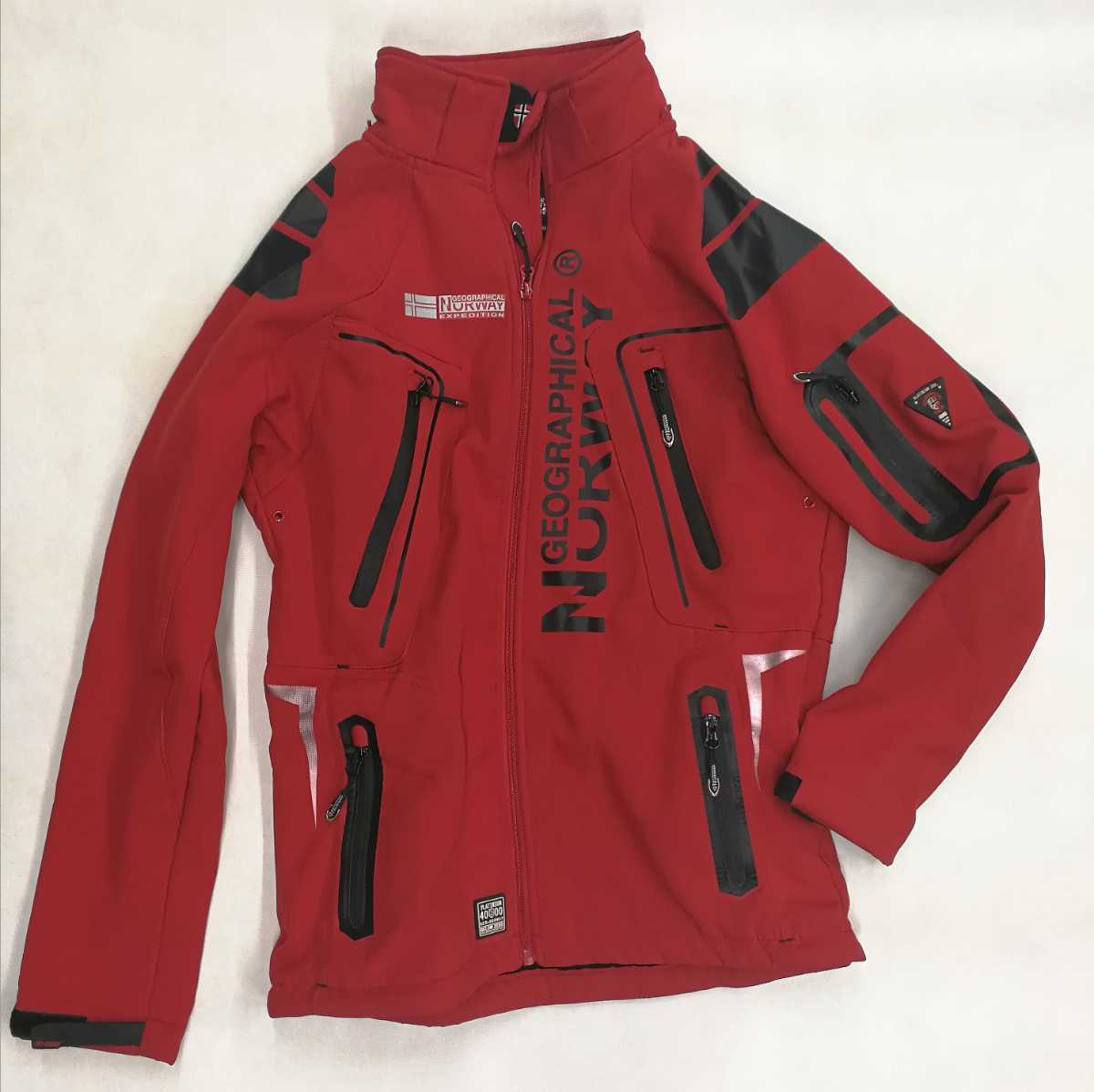 Geographical Norway ベルガンス ノルウェー Norrona ノローナ Bergans ホグロフス