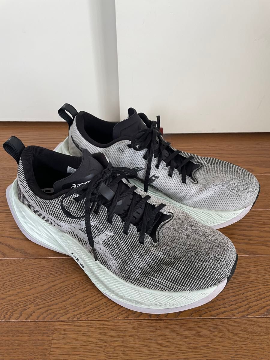 週末価格】26 5cm asics アシックス SUPERBLAST スーパー 週末価格】26 5cm asics アシックス SUPERBLAST スーパー