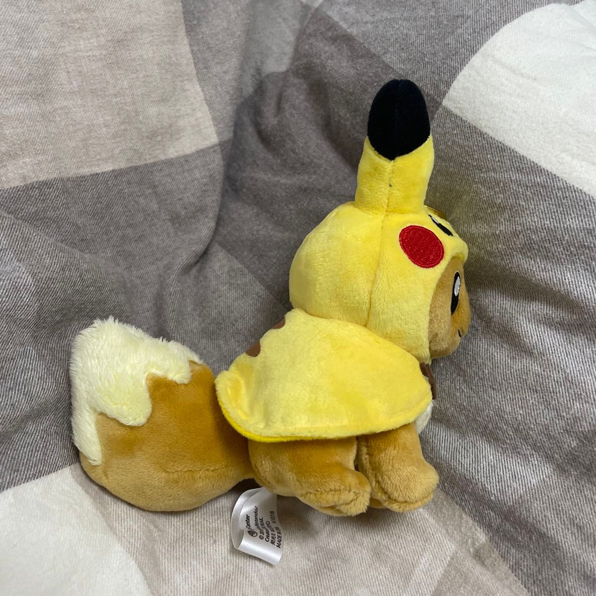 ポケモンセンター限定 ピカチュウ ポンチョ イーブイ マスコット ストラップ ポケモンセンター限定 ピカチュウ ポンチョ イーブイ マスコット