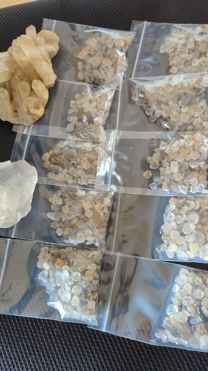 ルチルクォーツさざれ まとめ売り 天然水晶 チップ