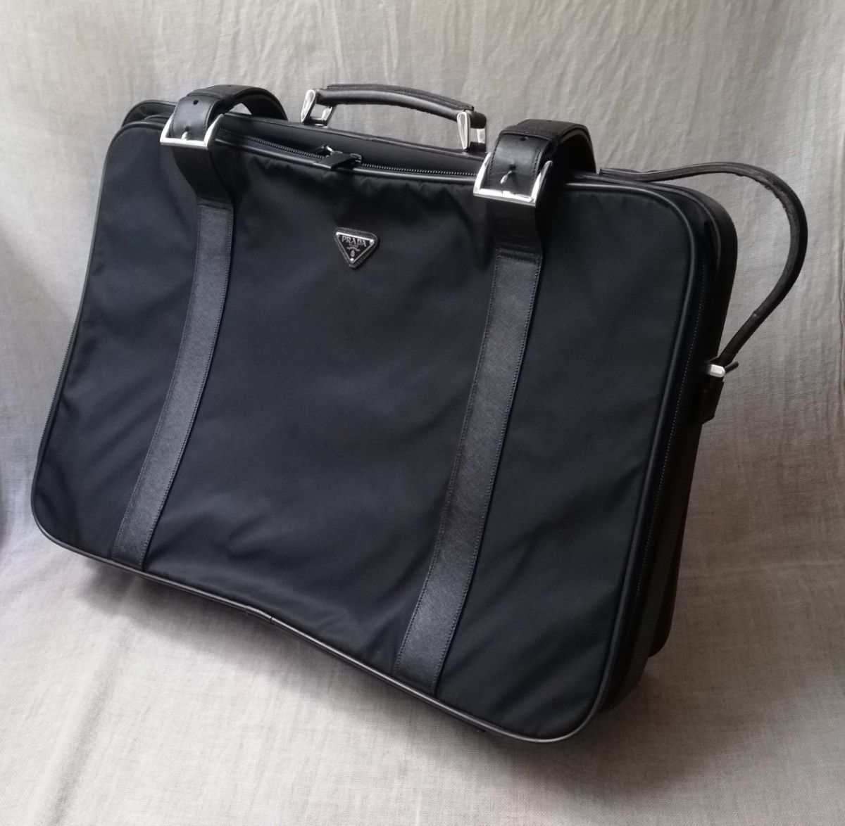 美品) PRADA プラダ スーツケース キャリーバック 2211A V410/A 美品) PRADA プラダ スーツケース キャリーバック 2211A V410/A