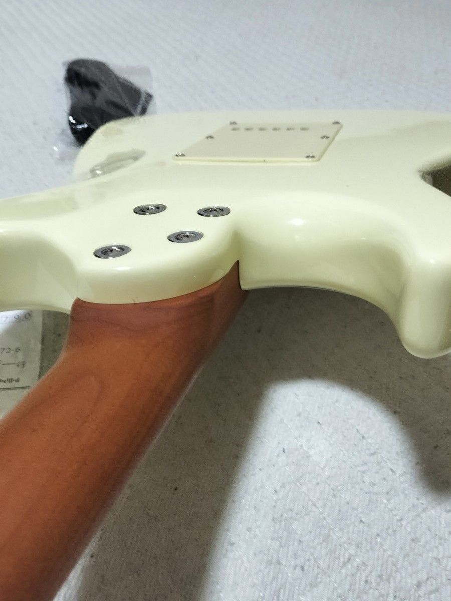 Bacchus バッカス ストラトキャスター HSH ケース 付き ほぼ新品 Bacchus バッカス ストラトキャスター HSH ケース 付き ほぼ新品