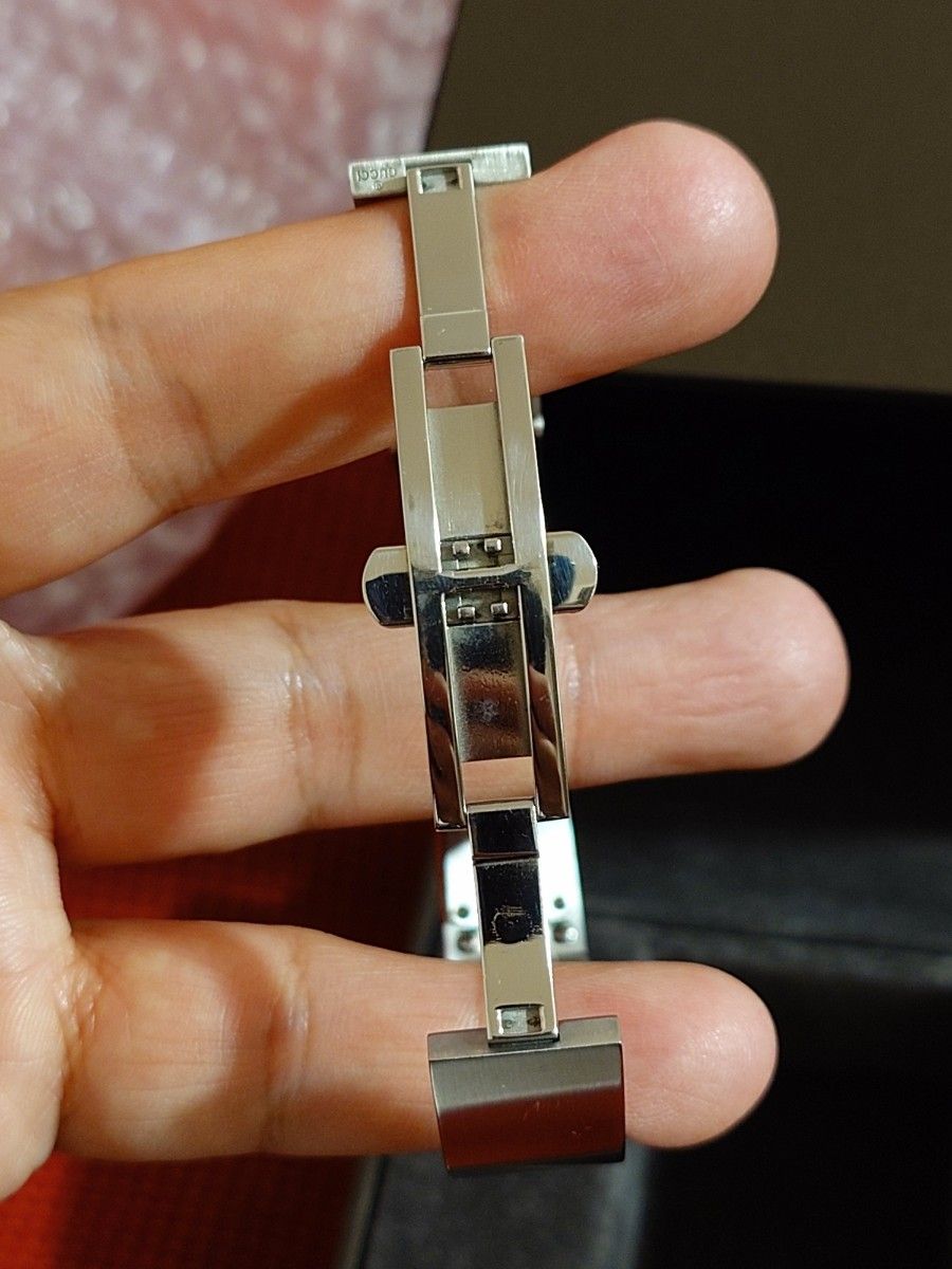 GUCCI 腕時計 2400 S ステンレス|Yahoo!フリマ(旧PayPayフリマ) GUCCI 腕時計 2400 S ステンレス|Yahoo!フリマ(旧PayPayフリマ)