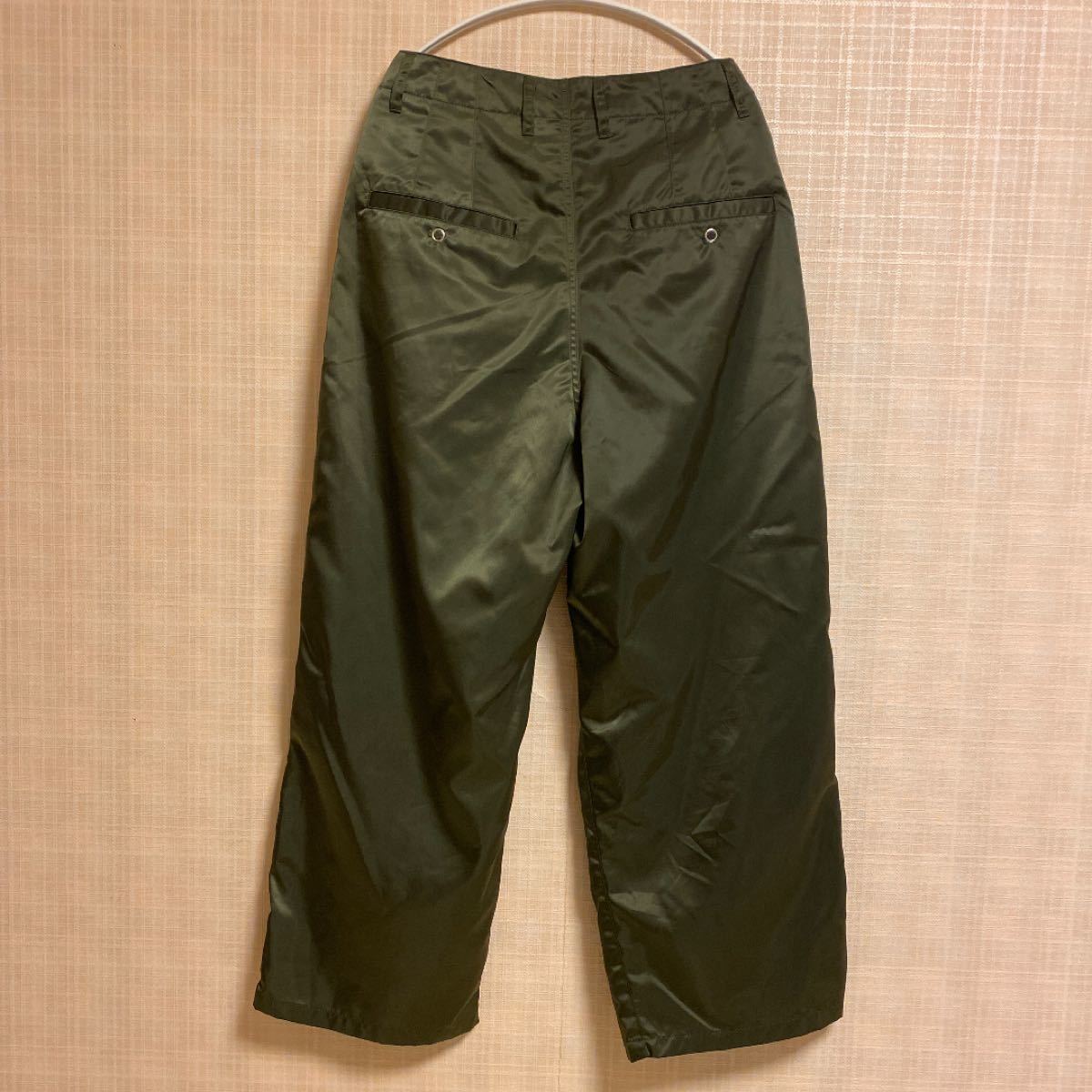 Name HAMNETT ナイロンパンツ ワイドパンツ カーキ 即購入おっけ Name HAMNETT ナイロンパンツ ワイドパンツ カーキ 即購入おっけ