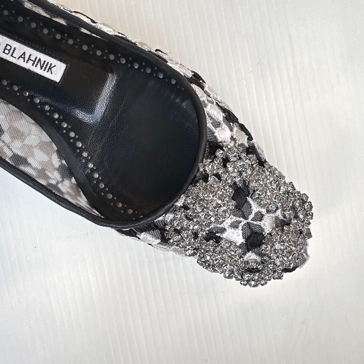 MANOLO BLAHNIK マノロブラニク ハンギシ フラットシューズ MANOLO BLAHNIK マノロブラニク ハンギシ フラットシューズ