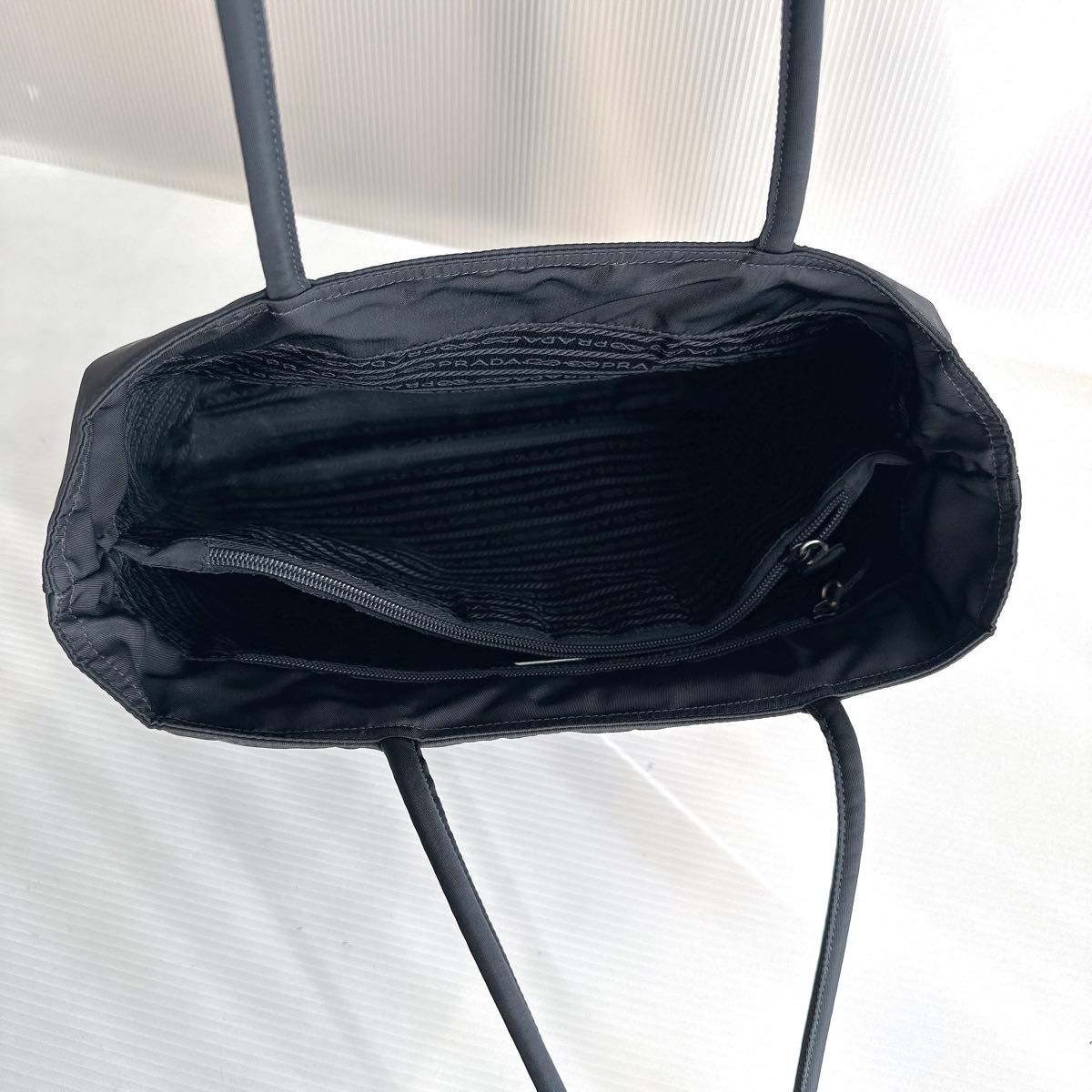 PRADA プラダ ナイロン トートバッグ ハンドバッグ 肩掛け PRADA プラダ ナイロン トートバッグ ハンドバッグ 肩掛け