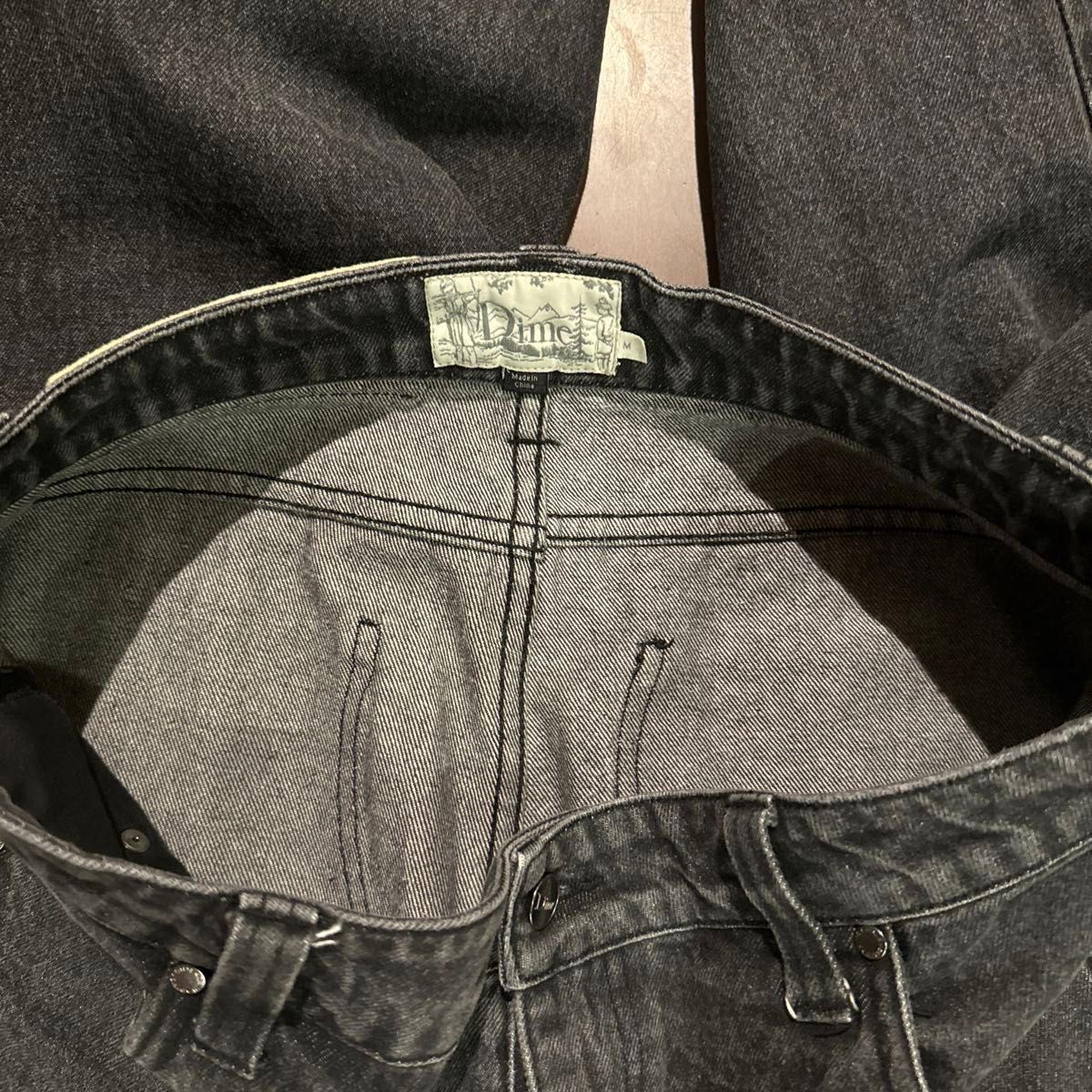 正規品 大人気 激レア DIME baggy denim デニム ブラック M 正規品 大人気 激レア DIME baggy denim デニム ブラック M