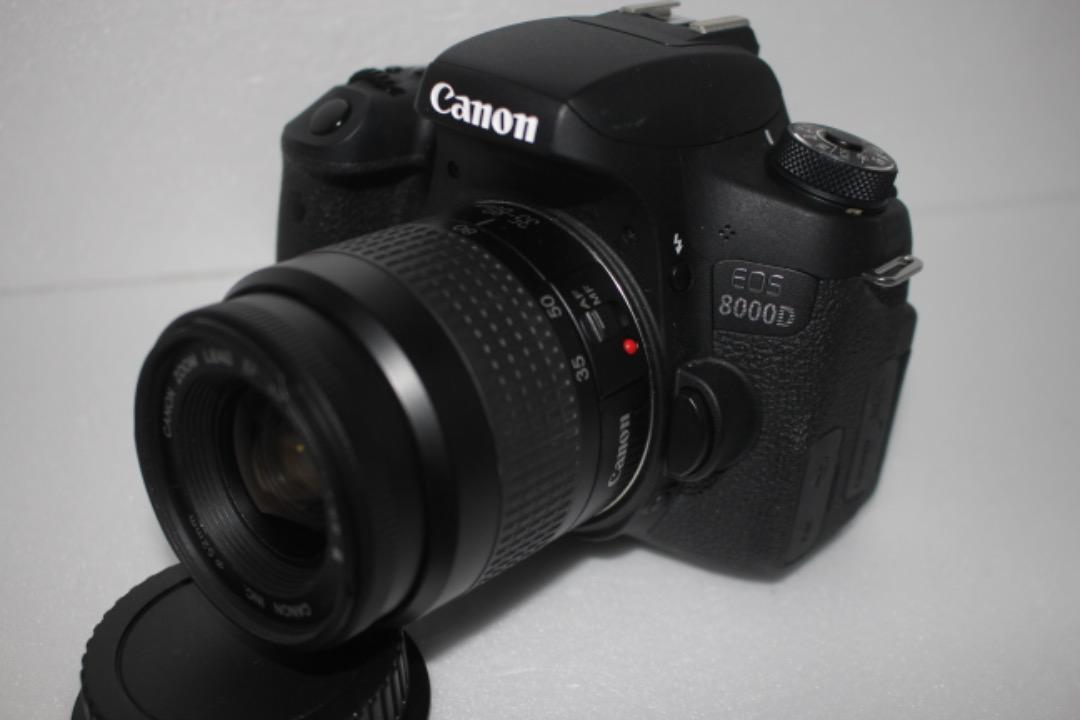 2420万画素☆キャノン Canon EOS 8000D 標準レンズセット-