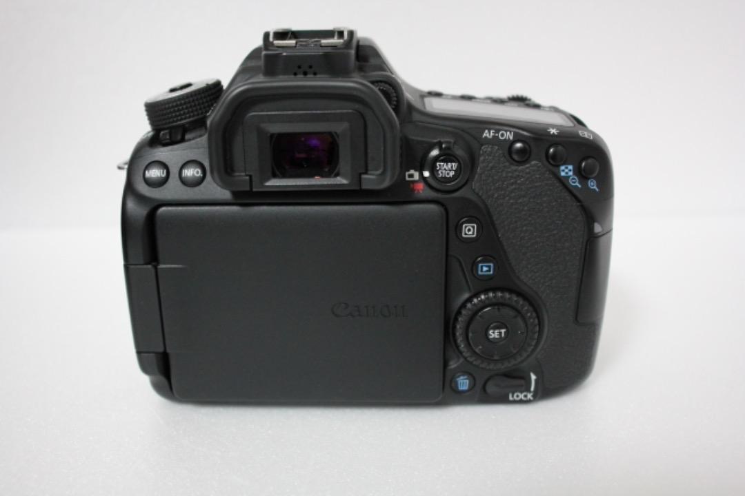 ☆Canon EOS 80D☆標準&望遠&単焦点トリプルレンズセット181再
