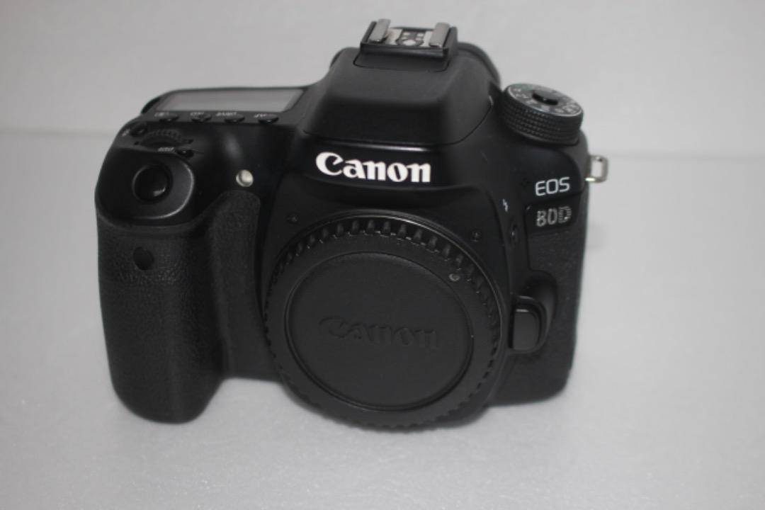 32912円 大人気☆Canon EOS 80D標準&望遠&単焦点トリプルレンズ 32912円 大人気☆Canon EOS 80D標準&望遠&単焦点トリプルレンズ