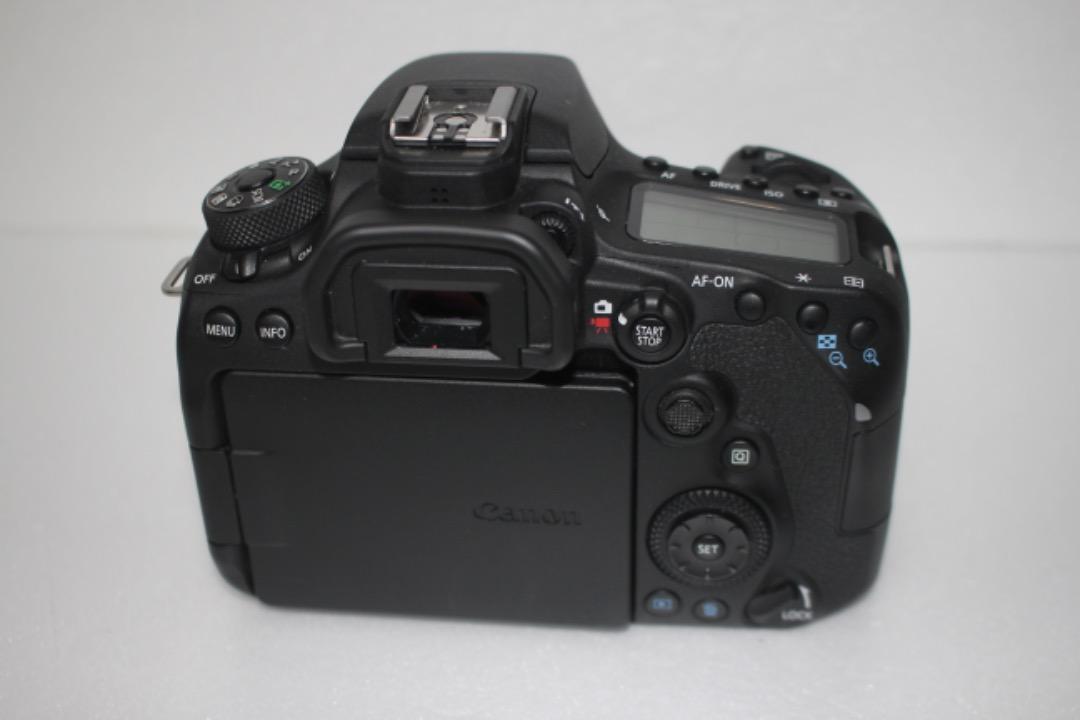 ヤフオク! - キヤノン Canon EOS 90D 標準&望遠&単焦点トリプ