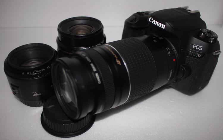 新宿 保証付 Canon EOS 9000D 標準&望遠&単焦点トリプルレンズセット