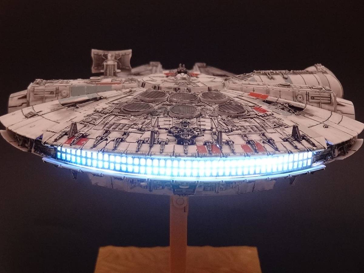 送料無料　スター・ウォーズ ミレニアム・ファルコン 1/144バンダイ製　専用設計ＩＣチップアクション発光ＬＥＤ基盤　簡単バージョン_画像3