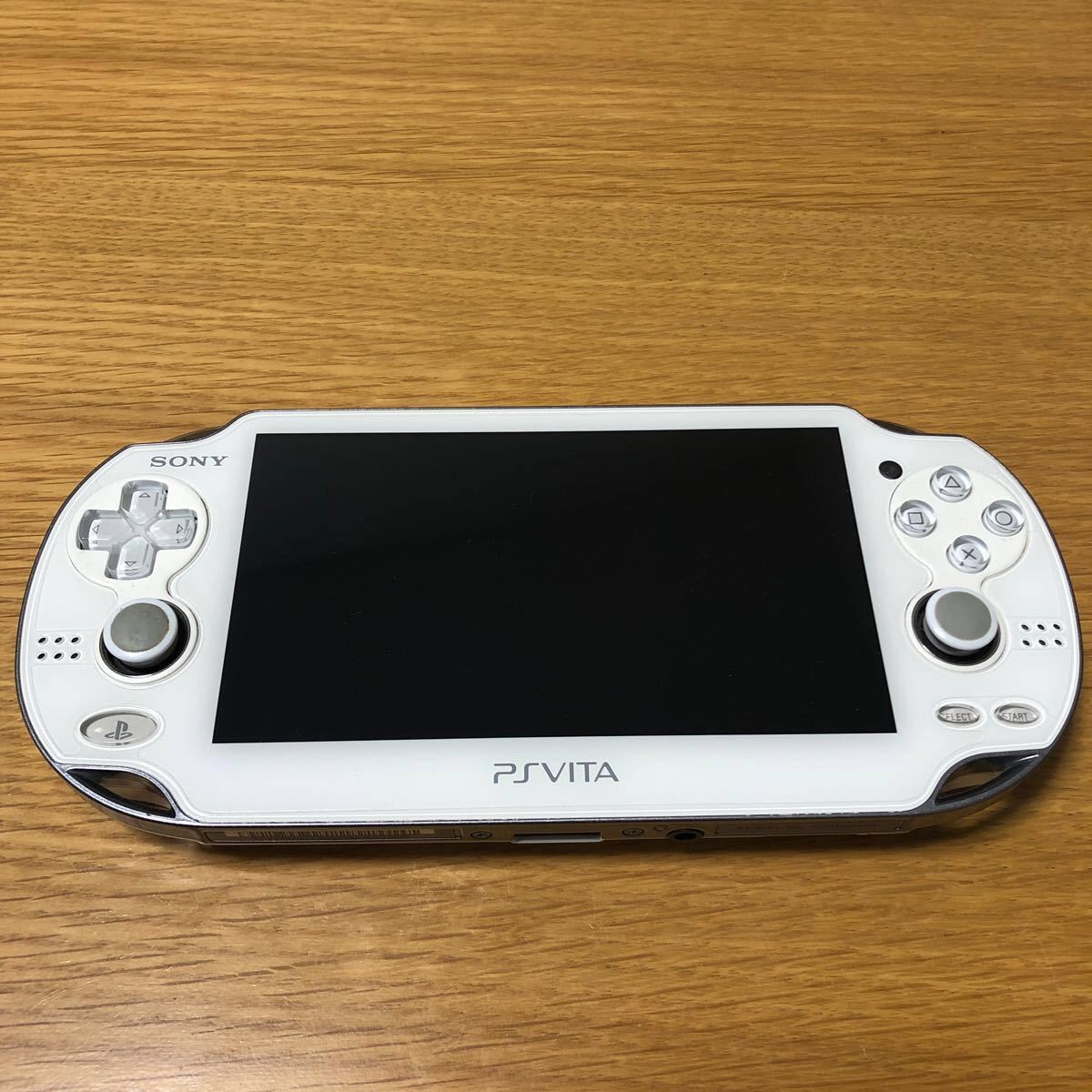 PS Vita 本体 1000 4GB ゴッドイーター2 メタルギアソリッドhd PS Vita 本体 1000 4GB ゴッドイーター2 メタルギアソリッドhd