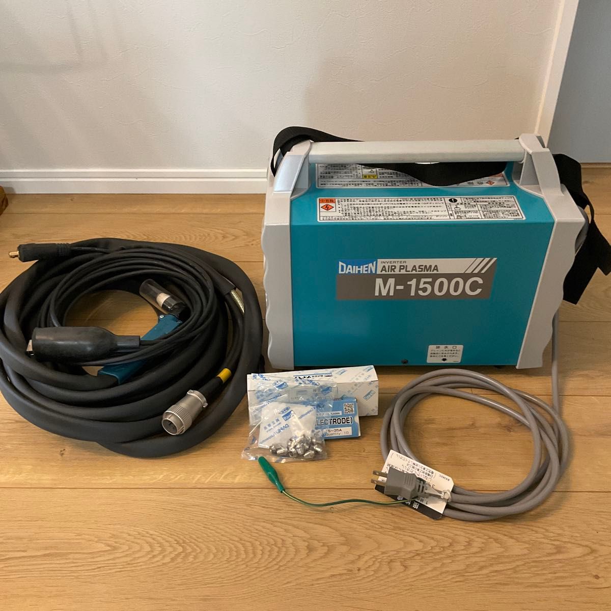 ダイヘン(DAIHEN) エアープラズマ切断機 M-1500C 中古品|Yahoo ダイヘン(DAIHEN) エアープラズマ切断機 M-1500C 中古品|Yahoo