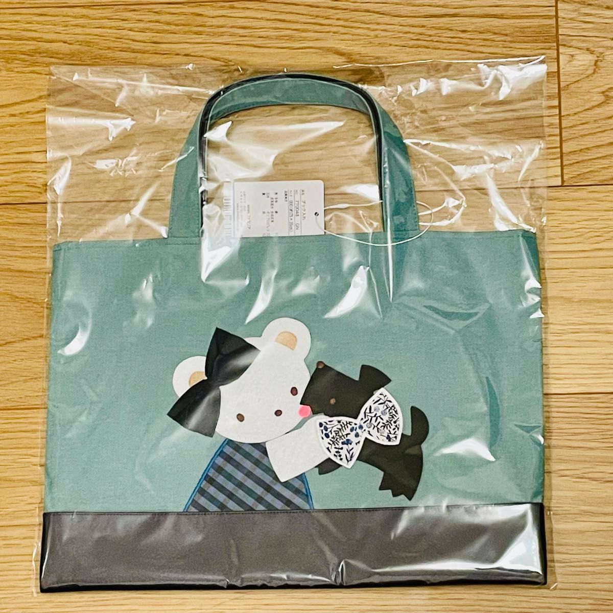 新品タグ付】familiar ブック入れ ファミリアショー 完売|Yahoo 新品タグ付】familiar ブック入れ ファミリアショー 完売|Yahoo