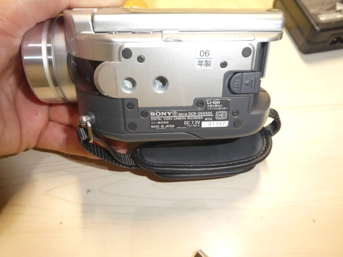 SONY DCR-DVD505 DVDHANDYCAM デジタルビデオカメラ 動作良好_画像8