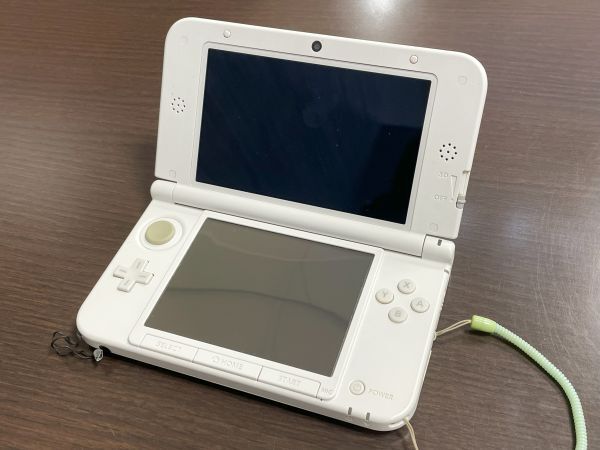 1円~ 任天堂 Nintendo 3DS LL ホワイト 本体 SPR-001 動作 1円~ 任天堂 Nintendo 3DS LL ホワイト 本体 SPR-001 動作
