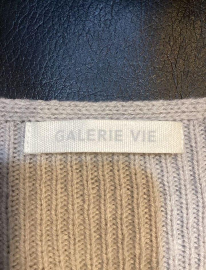GALERIE VIE ギャルリーヴィー　Vネックニット　薄手　グレー系