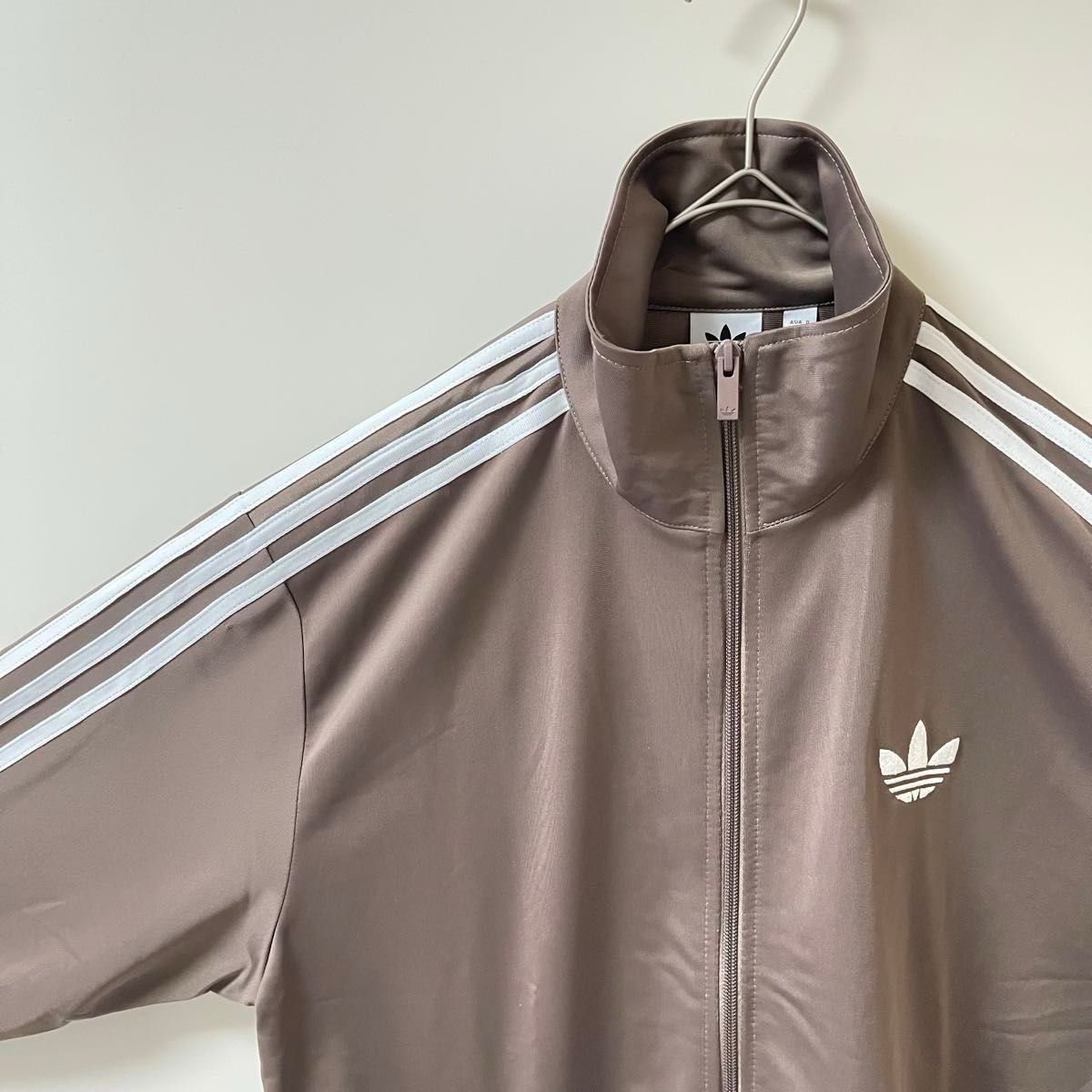 新品M】スナイデル×アディダス コラボ トラックジャケットトップ 新品M】スナイデル×アディダス コラボ トラックジャケットトップ
