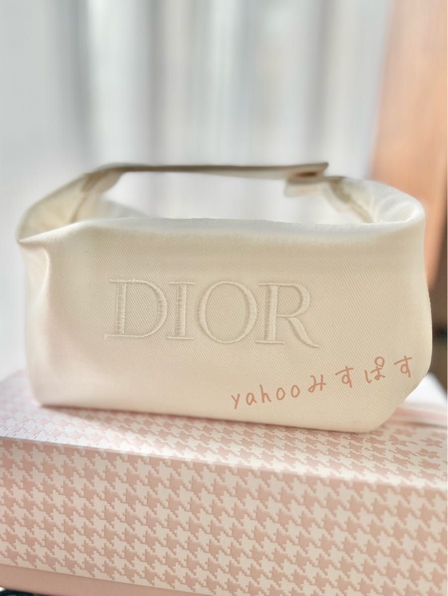 海外限定 新品未使用 2025年 ディオール DIOR ノベルティ ポーチ 海外限定 新品未使用 2025年 ディオール DIOR ノベルティ ポーチ