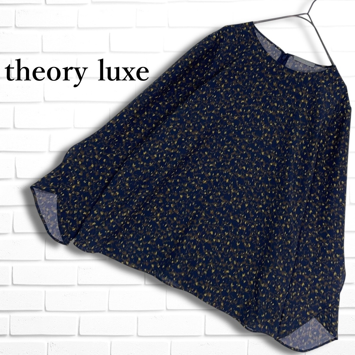 美品 theory luxe セオリー リュクス 総柄 長袖 プルオーバー 美品 theory luxe セオリー リュクス 総柄 長袖 プルオーバー
