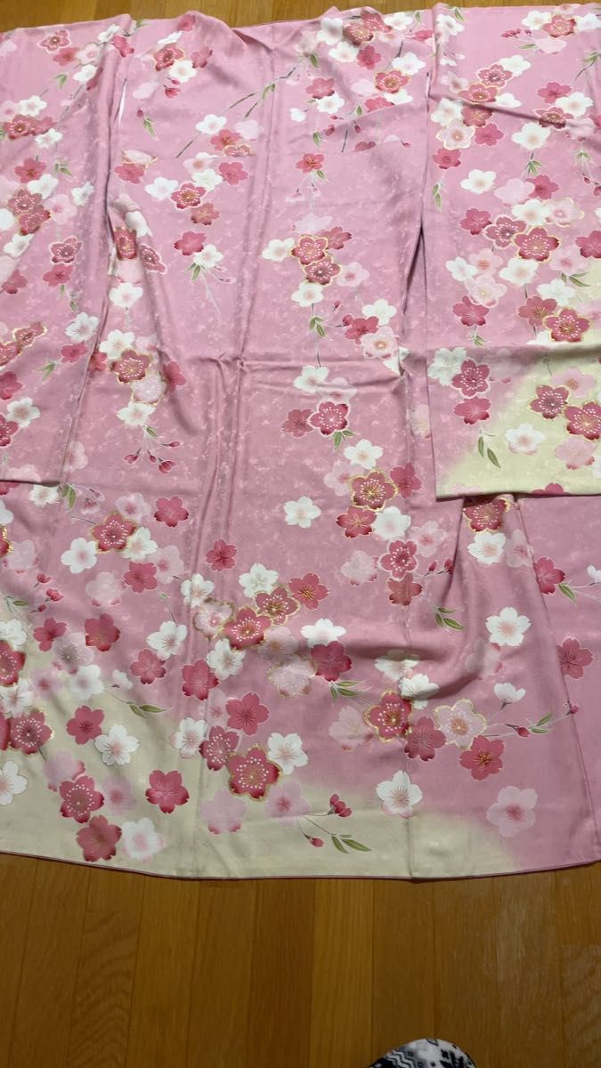 成人式最適 美品 枝垂れ桜模様の友禅染め振袖
