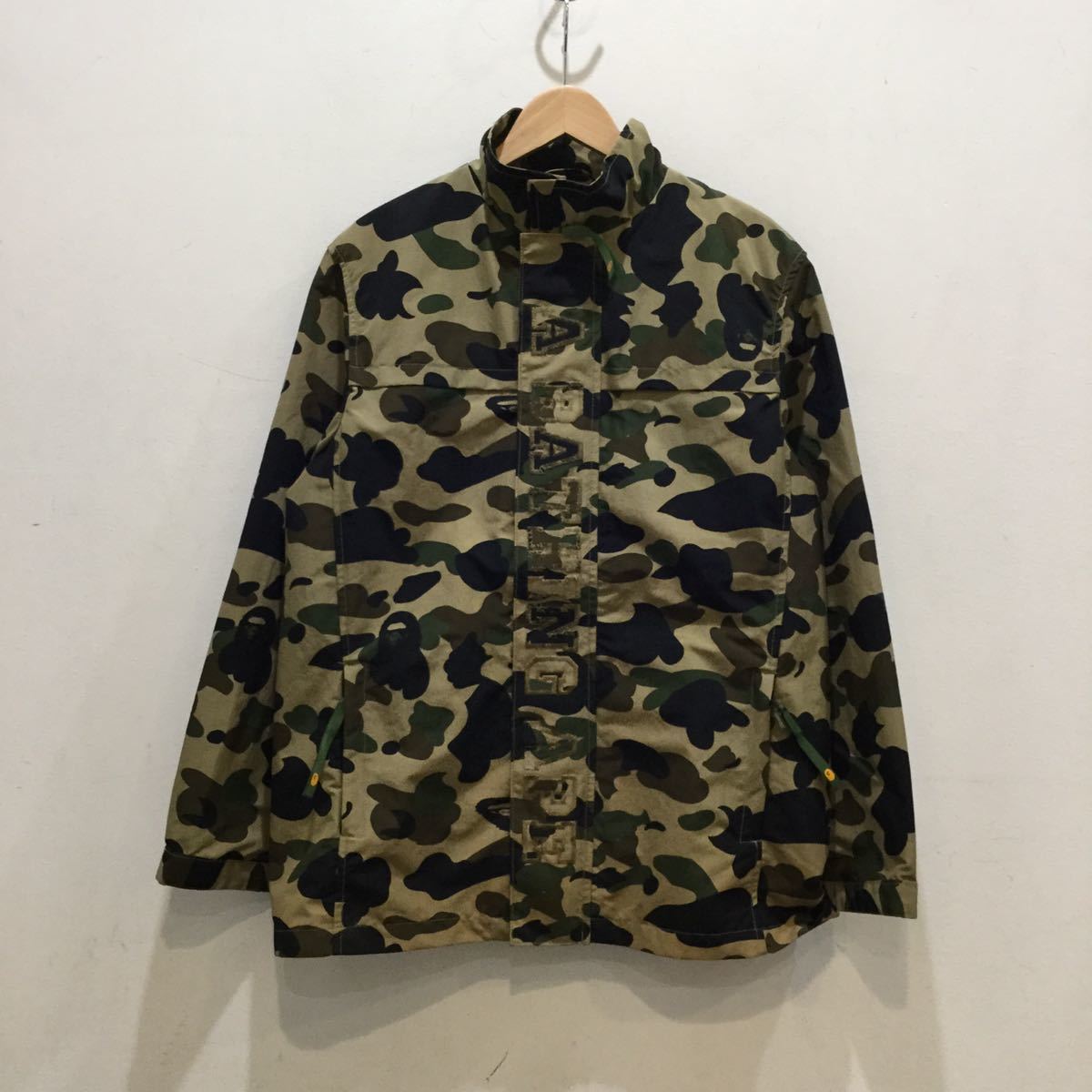 品質が完璧 A BATHING APE ア ベイシング エイプ ナイロン ジャケット