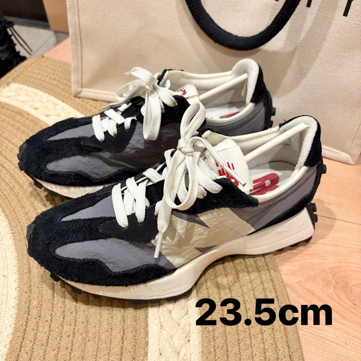 美品 ニューバランス スニーカー MS327 U327 現行モデル 23 5cm 美品 ニューバランス スニーカー MS327 U327 現行モデル 23 5cm