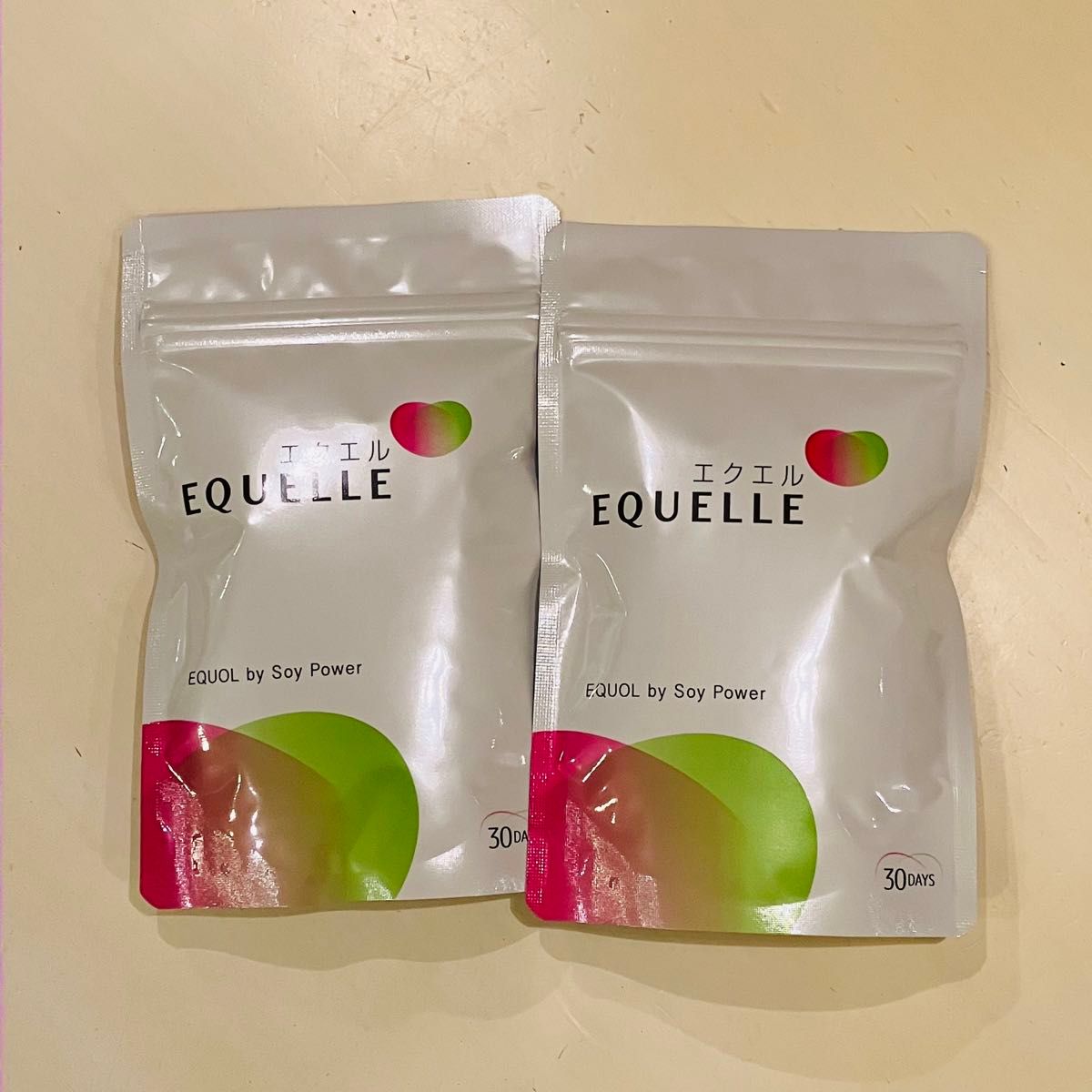 【新品未使用未開封】エクエル パウチ 120粒 × 2袋 送料無料