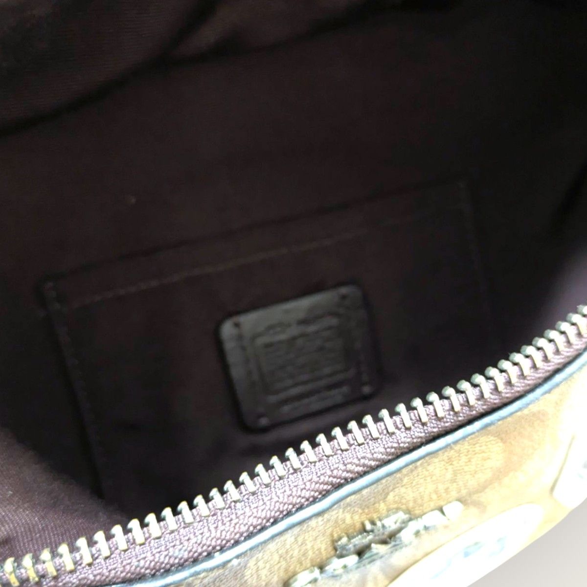 COACH】コーチ スターウォーズ コラボ ウエストポーチ ボディー COACH】コーチ スターウォーズ コラボ ウエストポーチ ボディー