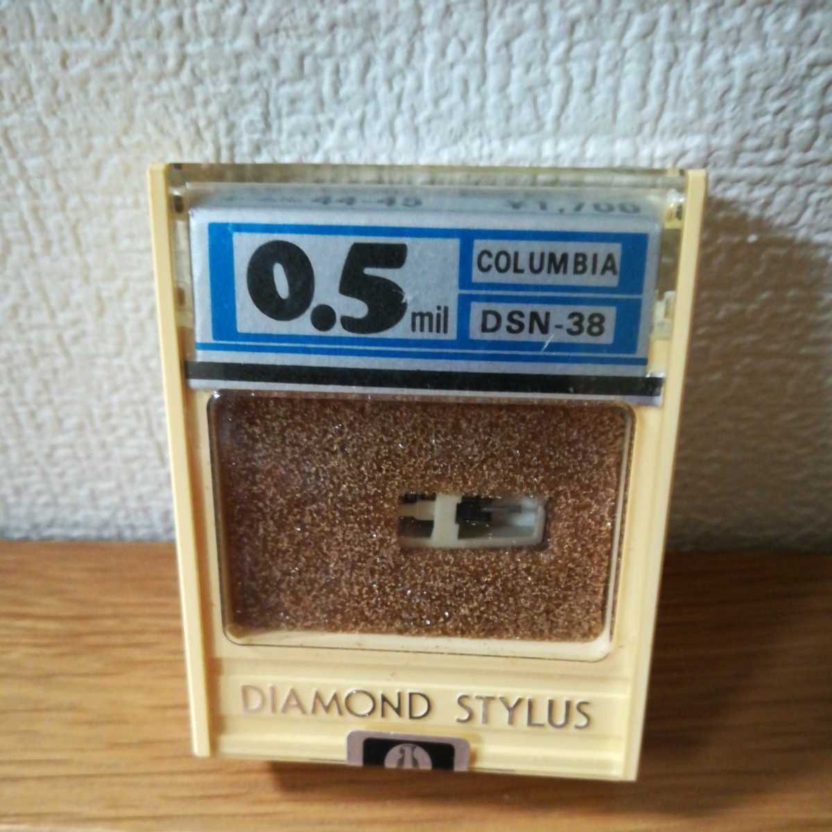 ♪COLUMBIAコロンビアレコード針　DSN-38 DIAMONDSTYLUS 0.5mil 長期保管品♪_画像1