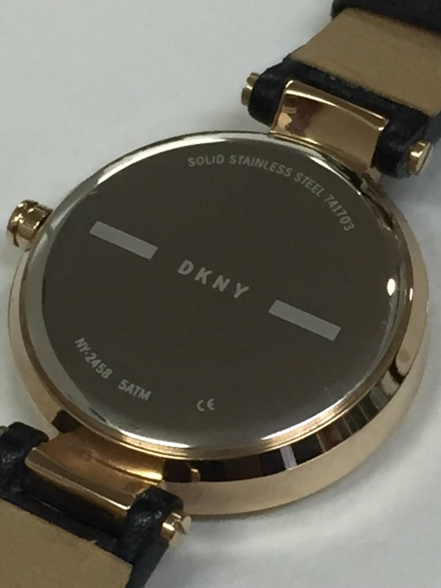 美品！格安！DKNY ディーケーエヌワイ ダナキャラン NY2458 シルバー文字盤 SS ピンクゴールド 革ベルト クォーツ レディース腕時計_画像5
